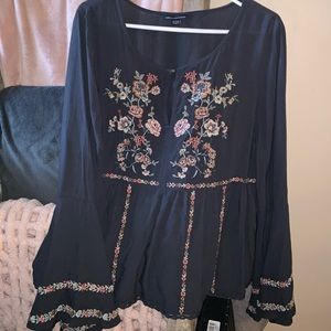 American Eagle Stitched Flower Blouse
